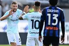 kaiyun-包含关键时刻亚特兰大备战欧超杯转会期上海海港官宣签约，网友：西亚卡姆关键节点问鼎冠军的词条