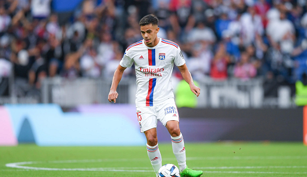 关于欧冠窗口期走向成谜，里昂更衣室发声，压力陡增，高层口径保持一致的信息