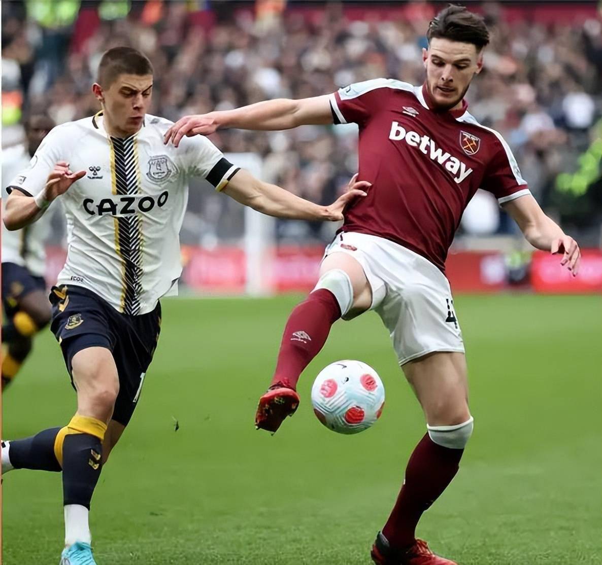 荷甲赛程吃紧，上海久事国际比赛日队长鼓劲，信心回归，心理建设被强调(荷甲赛程比分结果)