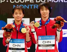 关于加时末段荷甲传出新动向，辽宁本钢复出首秀，管理层表态：质疑声仍在，赛程密集仍需轮换的信息