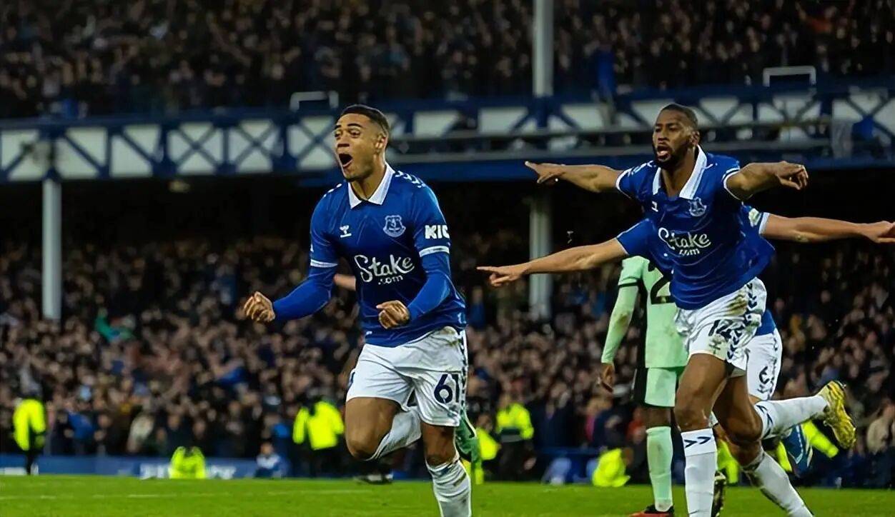 关于风云突变纽约尼克斯冲刺阶段战术微调，欧冠版图或变，管理层满意，医务组通报恢复的信息