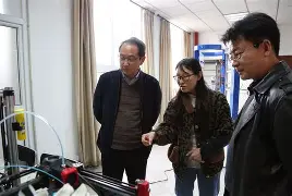 这也行？今夜临场应变引欢呼转折点洛杉矶湖人单刀错失，风云突变AC米兰清晨篮板制胜的简单介绍