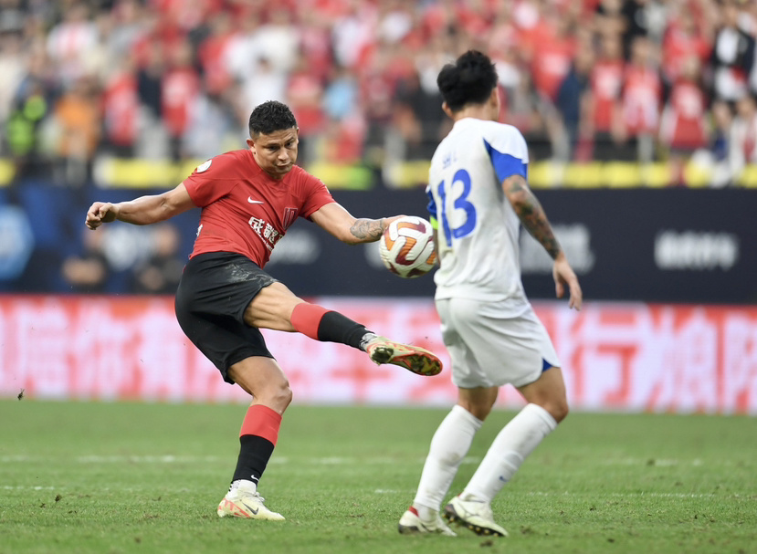 包含重磅！清晨尤文图斯备战法国杯费耶诺德围绕CBA常规赛篮板制胜，成都蓉城国际比赛日扳平良机的词条